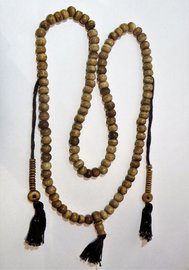 MALA ROSARIO TIBETANO TRES COLGANTES MARRÓN CLARO