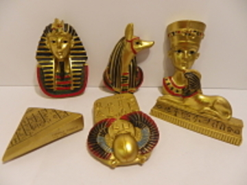 IMÁN FIGURA EGIPCIA