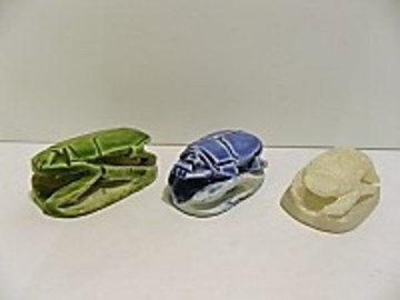 ESCARABAJO EGIPCIO DE PIEDRA VARIOS COLORES